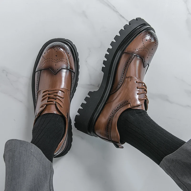 

Классические деловые мужские кожаные туфли броги, удобный стиль джентльмена, свадебный костюм жениха, увеличивающие рост, туфли на шнуровке 38–46