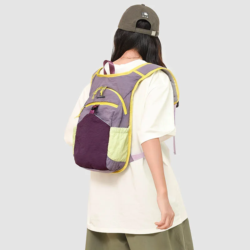 Nylon ultra-light sports backpack for women, waterproof color-blocking mountain climbing, cycling and outdoor backpack