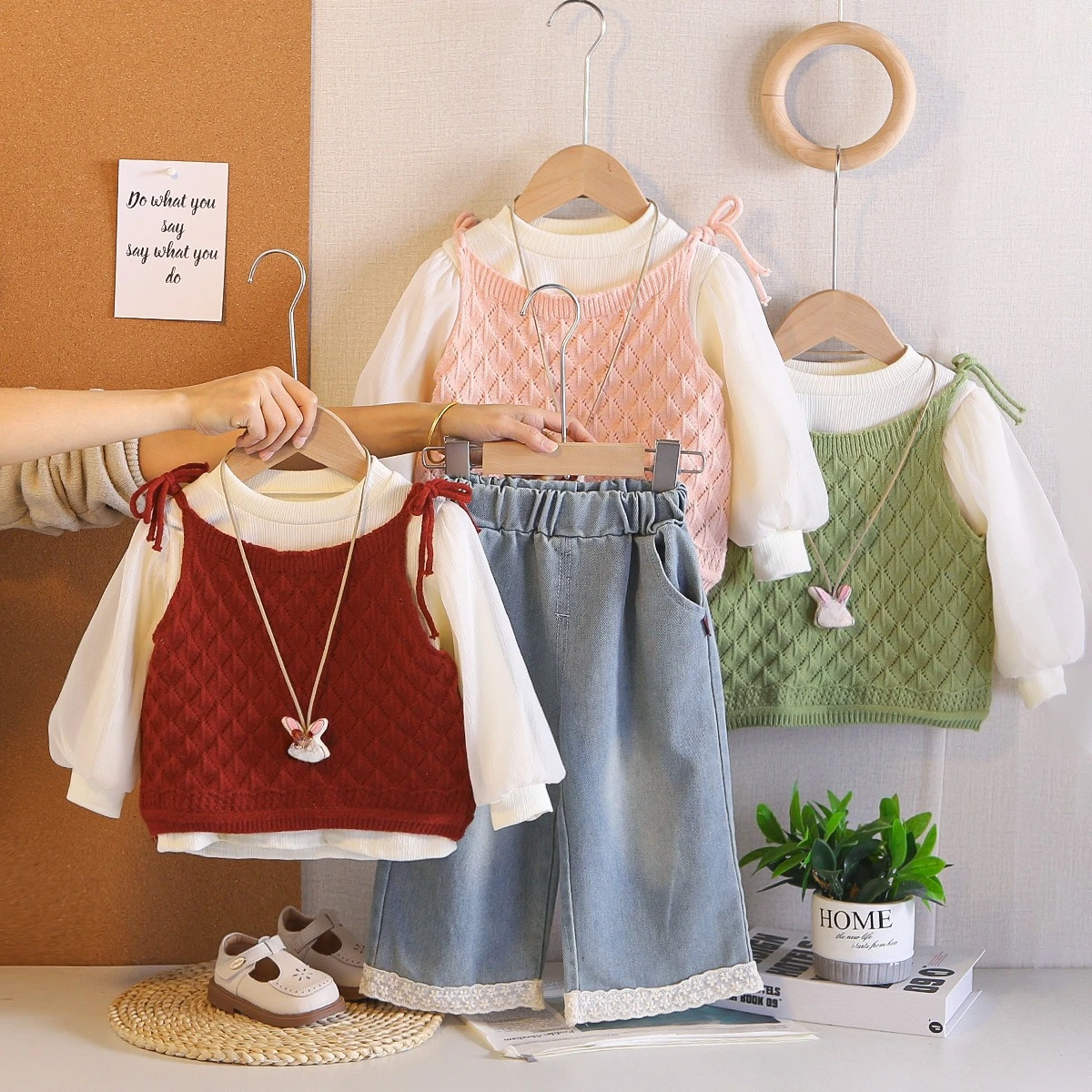 Girls' Sweet Spring Outfit 2026 New Casual Stylish Three-Piece Set Fashionable Baby Girl Woolen Vest