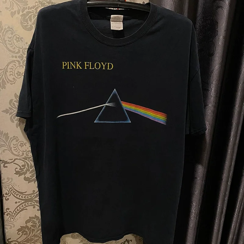 Pink Floyd the Dark Side of the Moon Vintage Retro Rock Band T-Shirt Men's And Women's Short-Sleeved Classic Tee.cotton t shirt, 100% cotton tee, soft breathable t-shirt, summer short sleevetops, unisex graphic tee, plus size t shirts                    .
