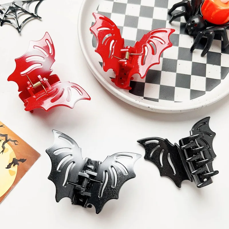 Kreatywna spinka do włosów w kształcie rekina na Halloween - modna i stylowa ozdoba do włosów na imprezy kostiumowe i uroczystości festiwalowe.