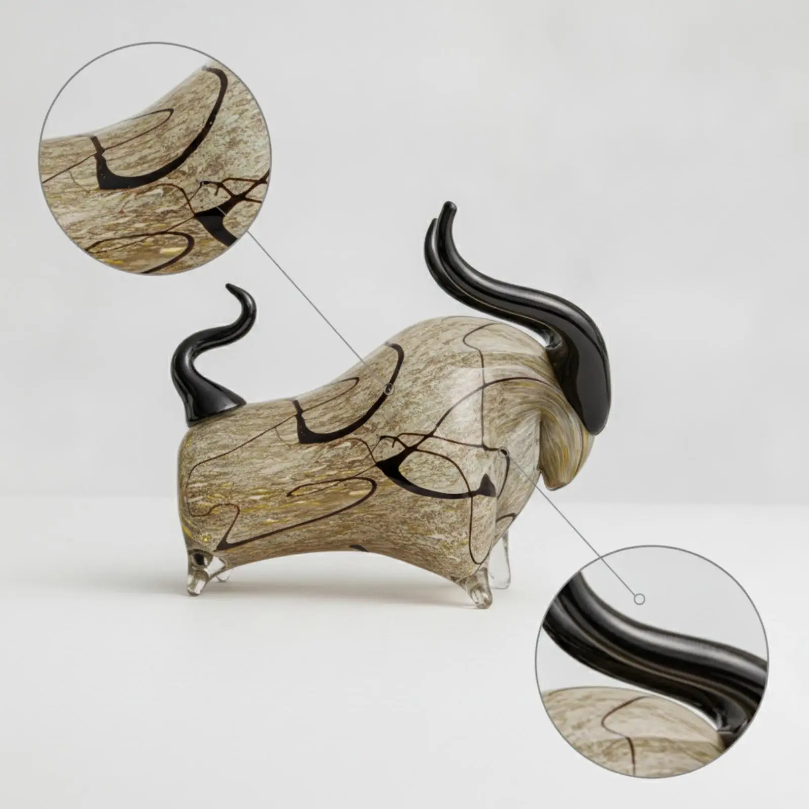Glass Bovine Tabletop Bull Ornament Sculptural Sculpture for Homeowners, Art Collectors, Living Room, Office, Bookshelf