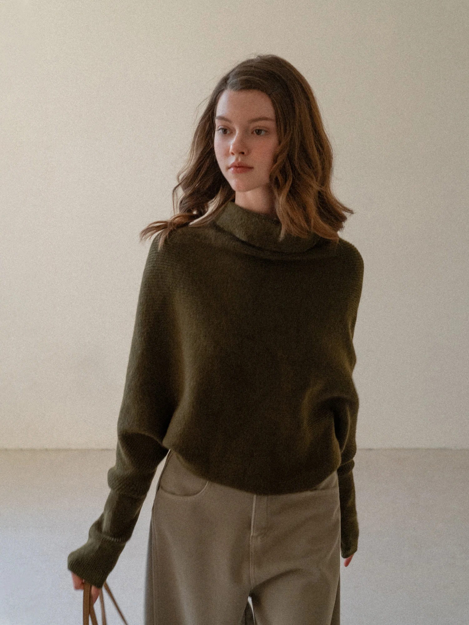 

High Collar Batwing Sleeve Design Knitted Top Women Loose Simple Autumn Fashion Stackable Soft Acrylic Nylon Wool Blend Long ...