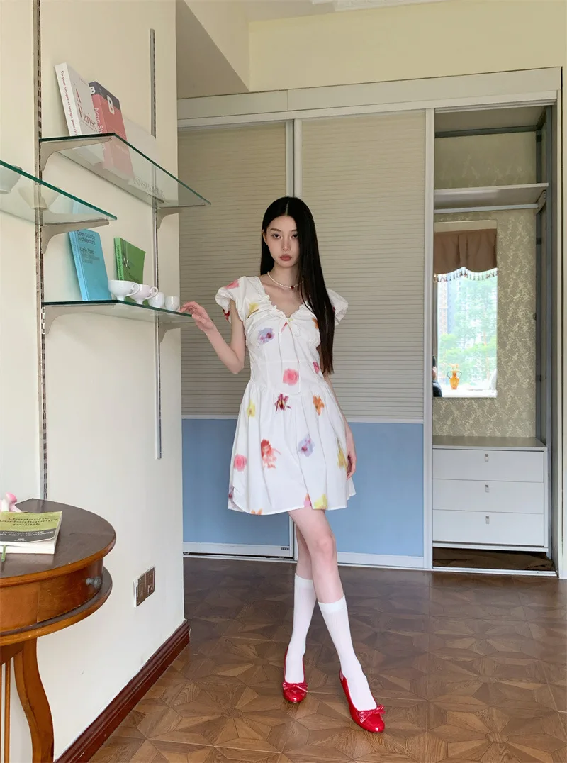 프랑스어 레트로 v 넥 프린트 퍼프 슬리브 화이트 꽃 미니 드레스 여성용 여름 슬림 피트 캐주얼 목가적 스타일 a 라인 드레스