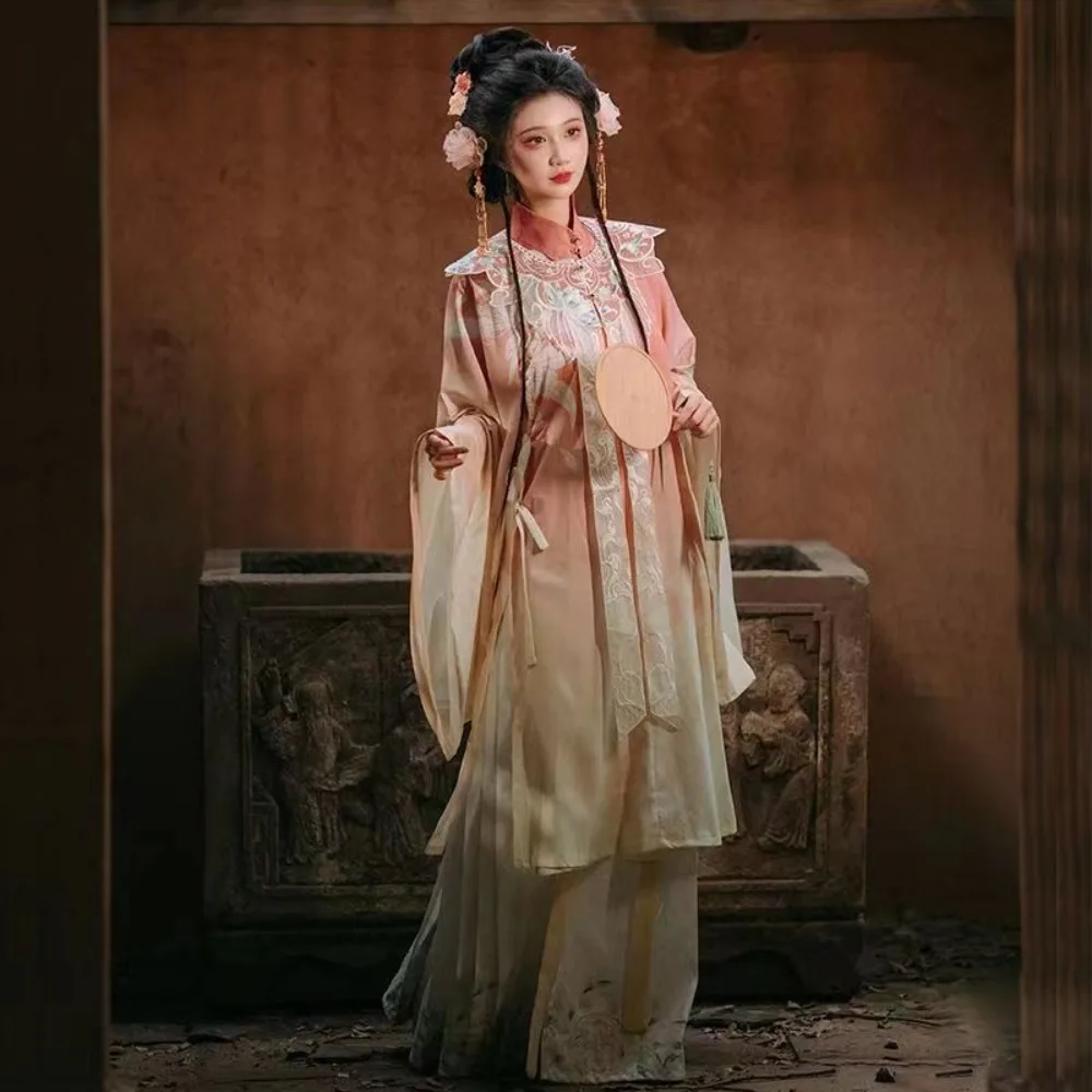 

Elegant Pink Green Ancient Chinese Clothing Hanfu Zhіnah Princess Dress Women Ming Dynasty Chinese Traditional Costume