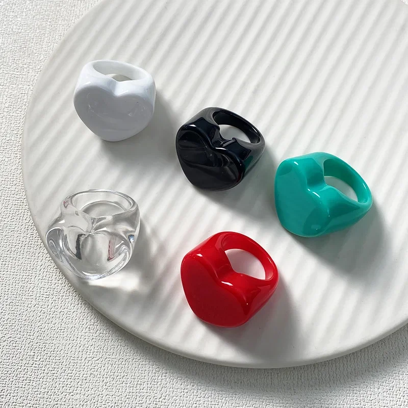 Anillos de corazón en resina acrílica para niña tono melocotón - imagen 4
