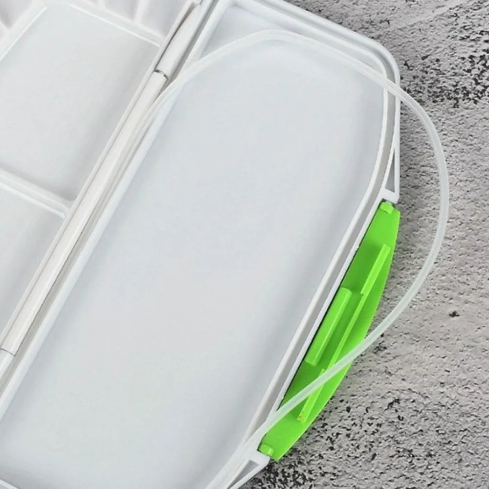 

Durable 16-Well Watercolor Palette Artist Grade Leak-proof Folding Paint Box Lightweight Color Mixer Studio Use