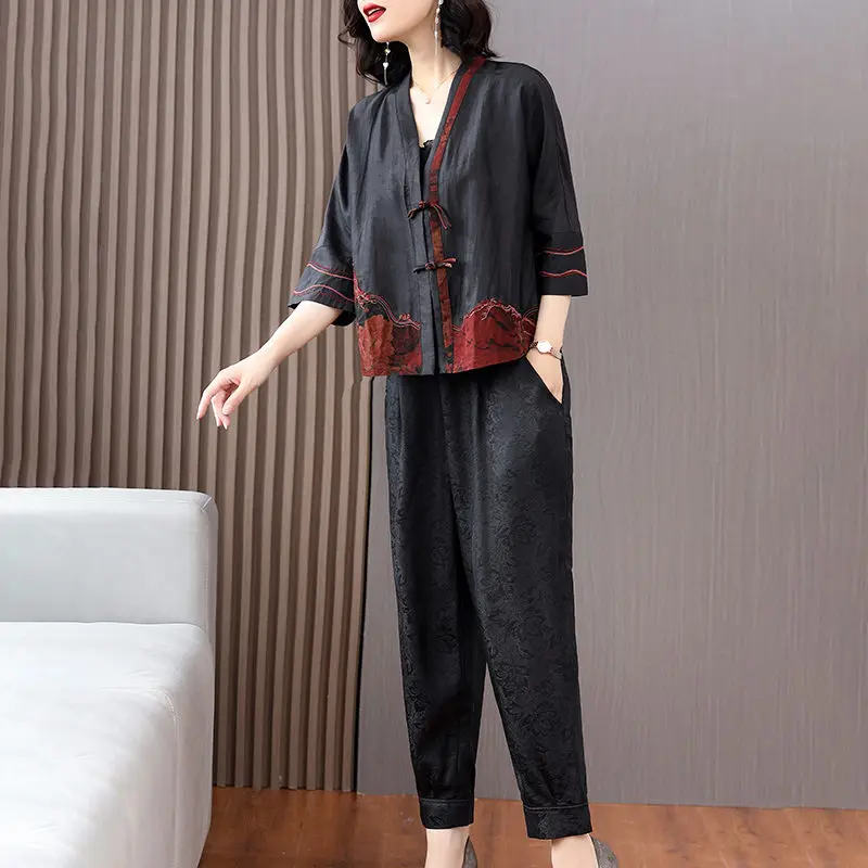 2022 Autumn Embroidery Retro Button Design Three-Quarter Sleeves Short Coat Harem Pants Suit Fashion Loose Two Piece Set h2217