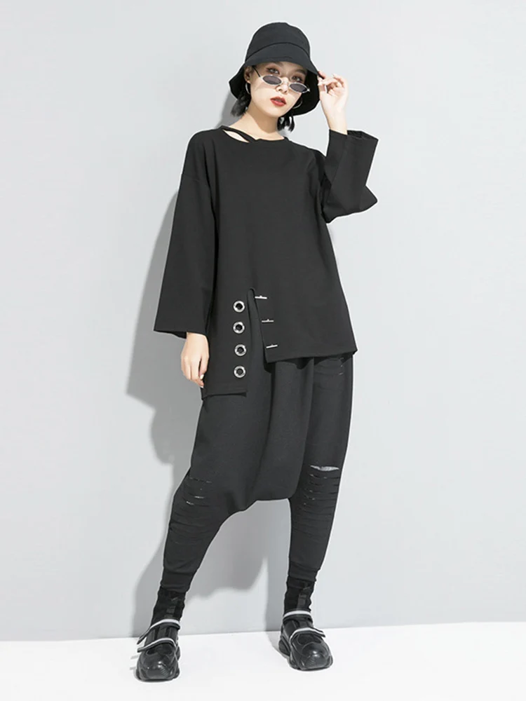 [EAM] Women Black Asymmetrical Stitch Big Size T-shirt New Round Neck Long Sleeve  Fashion Tide  Spring Autumn 2024 1S190