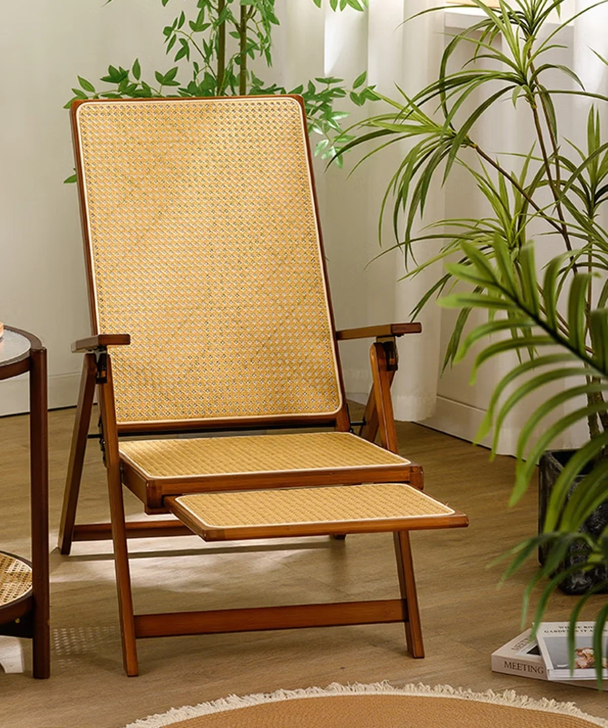 Folding household elderly leisure back chair balcony lunch break summer cool chair lazy free chair