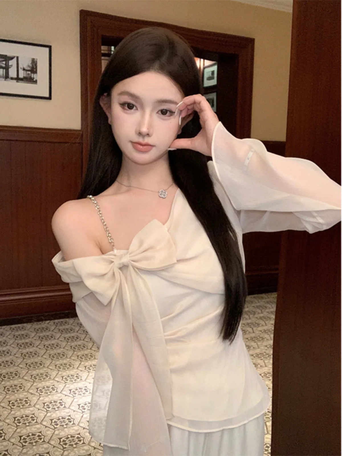 

Summer White Chiffon irt Women's ort Loose Flared Sve Ele Top oulder Bared Design Knot Absolutely Beau...