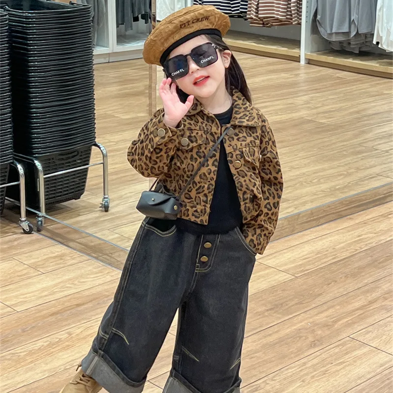 

Girls Autumn Leopard Print Jacket 2023 New Spring and Autumn Denim Long Sleeved Black T-shirt Wide Leg Pants Three Piece