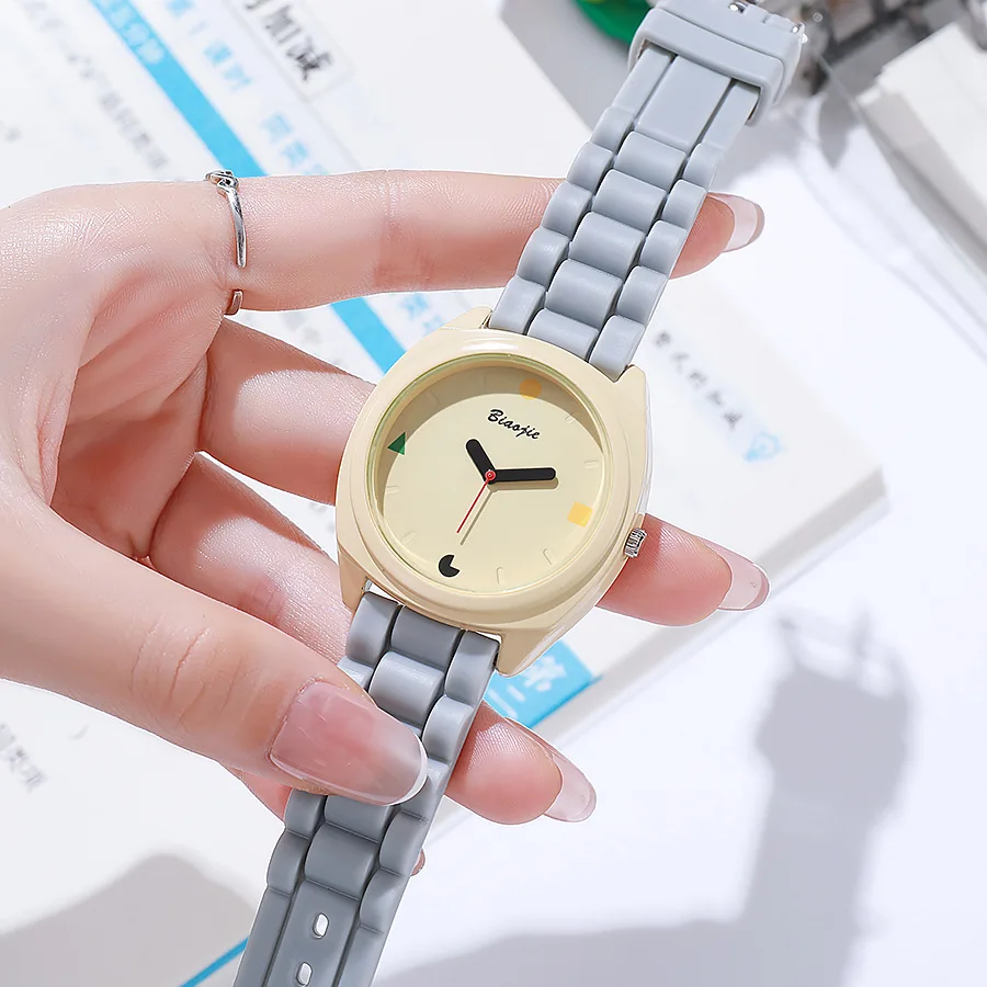 New Fashion Famous Children Silicone Jelly Watch Women Business Sports Casual Quartz Watches Ladies Wristwatches Reloj Mujer Hot