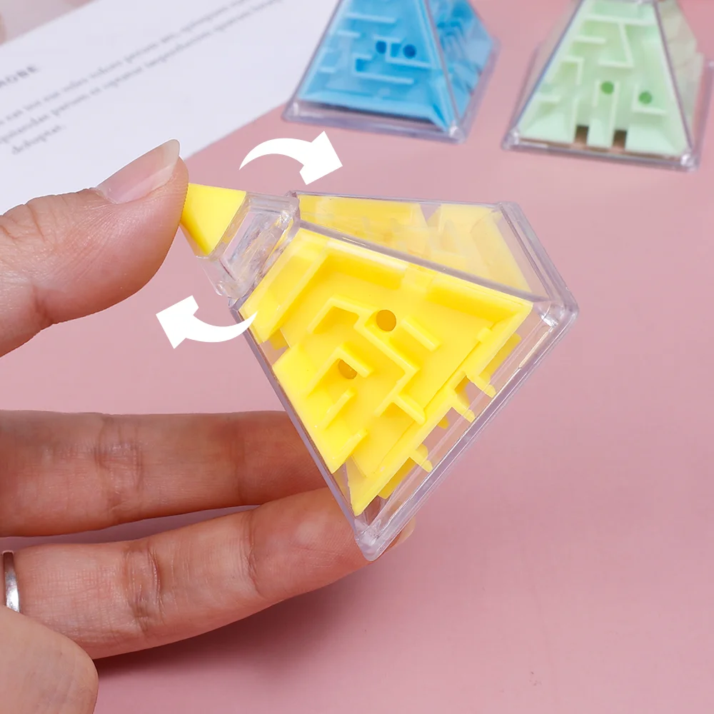 Mini 3D Three-dimensional Pyramid Beading Maze Crossing Toys Wholesale Portable Kids Memory Training Puzzle Educational Toy Gift