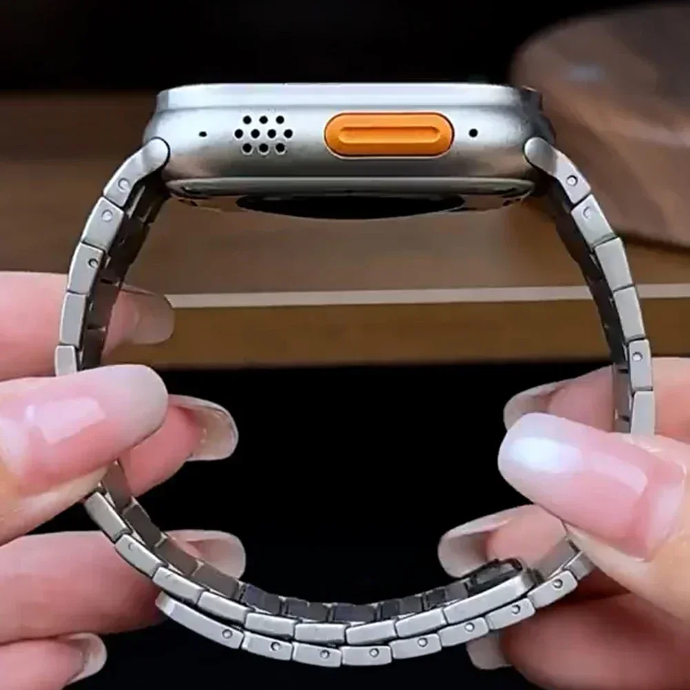 Bracciale a maglie per Apple Watch Serie 10 46mm Ultra 49mm Cinturino da uomo di lusso per serie 9 8 7 6 5 4 45mm 44mm Cinturino magnetico Correa