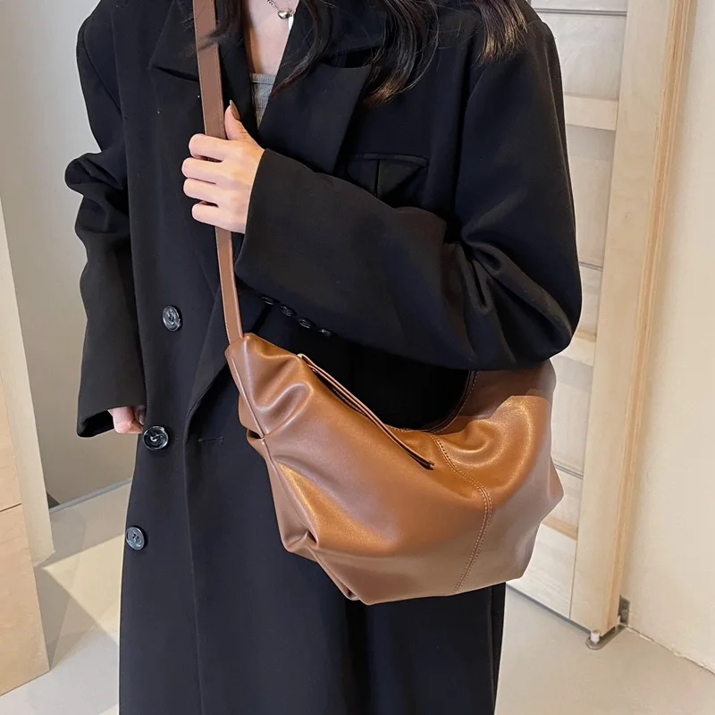 Hobo Bag Large Capacity Fashion New PU Leather Pleated Dumpling Crossbody Bag Personalized All-match Solid Color Zipper Purses