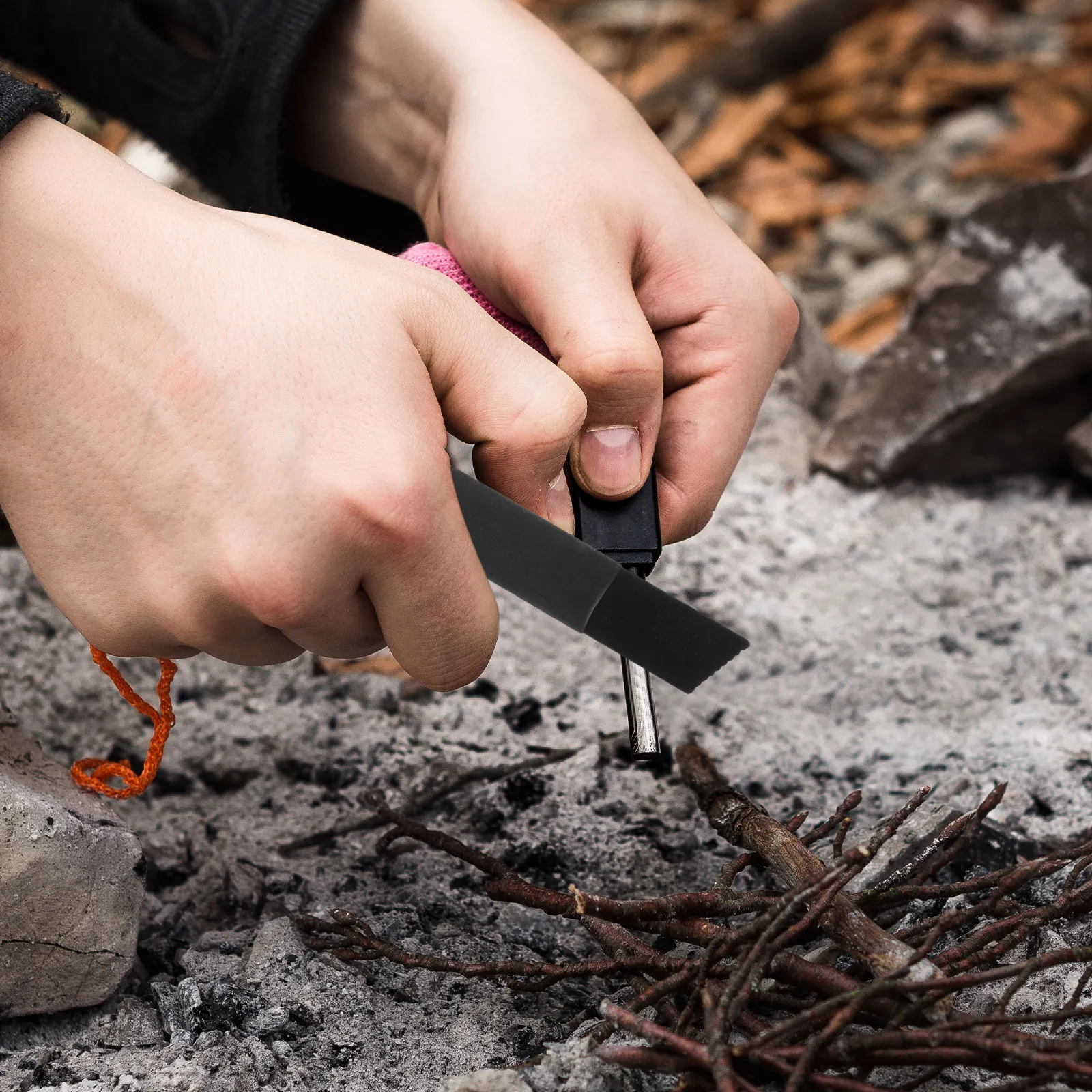 Fire Starter Flint - 10個入り アウトドアファイヤースタータースクレーパー スチールフリントストライカー ポータブルコンパクトサバイバルギア キャンプ ハイキング