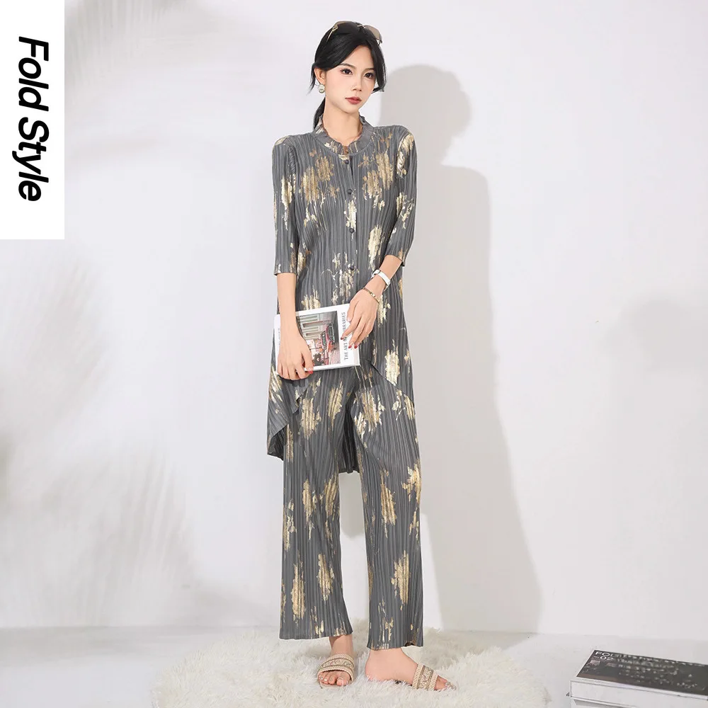 

2025 Fashion Temperament Suit High-end Bronzing Stand-up Collar Dovetail Long Top High-waisted Straight-leg Pants Two-piece Set