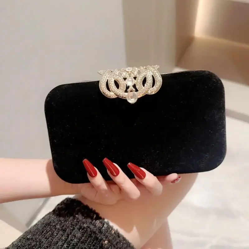 Small Square Bag Women\'s Bag Shoulder Bag New Fashion Black Retro Velvet Bag Evening Bags Leisure Versatile Outdoor Handheld Bag