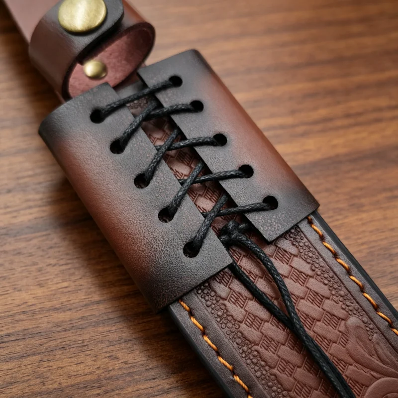 Fodero per coltelli intagliato - Vintage Collectible Knives recensione e prezzo