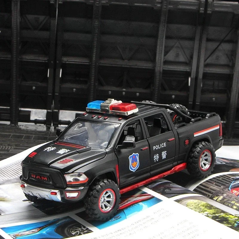1:32 Model metalowego samochodu Ram, policyjny pickup, pojazd dla chłopców, zabawki dla dzieci, hobby, kolekcja