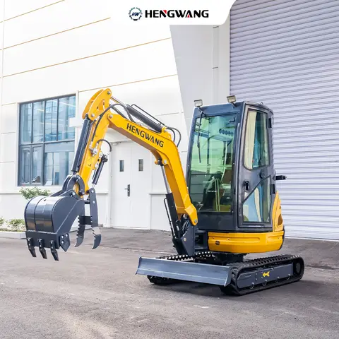 Mini escavatore da 2,5 tonnellate Piccolo escavatore cingolato Motore Kubota Made in China Escavatore terna per trattori idraulici supportato su misura
