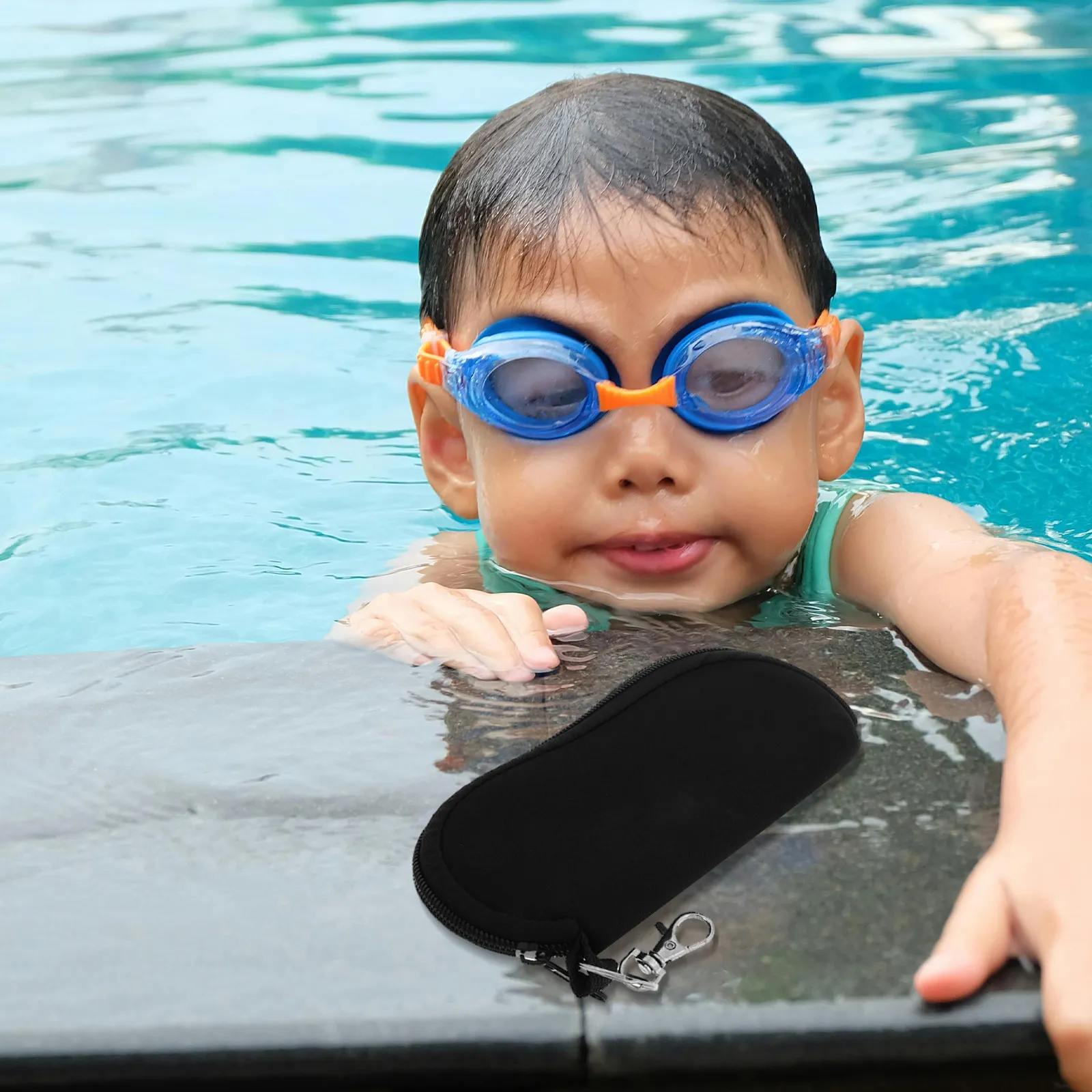 

Goggle Protector Case Waterproof Compact Travel Friendly for Swimming Goggles Sunglasses Ski Diving Sports Eyewear Outdoor Daily