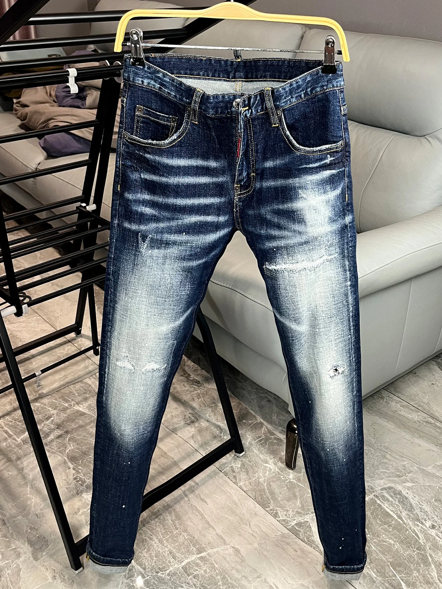 

Men's Slim Fit Stretchy Comfortable Jeans D2 Denim Pants Fashionable Urban Style Casual Wear mid Waist Long Trousers