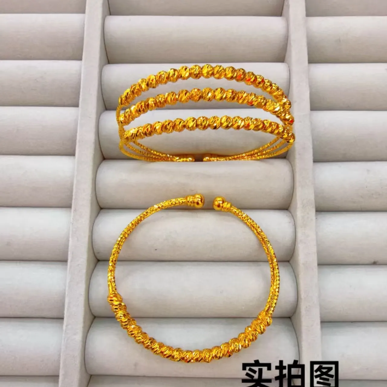 Sparkling Triple Circle Disco Bead Open Bangle Women's 24K Gold AU999 - Pure gold triple circle beads, shiny and eye-catching