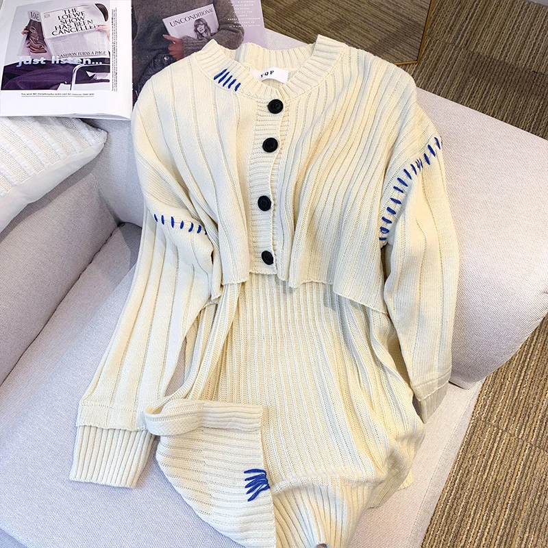 Women Off White Pullover Loose Knit Sweater Harajuku Vintage Y2k Long Sleeve V-Neck Japanese Cashmere Sweater 2000s Clothes 2025