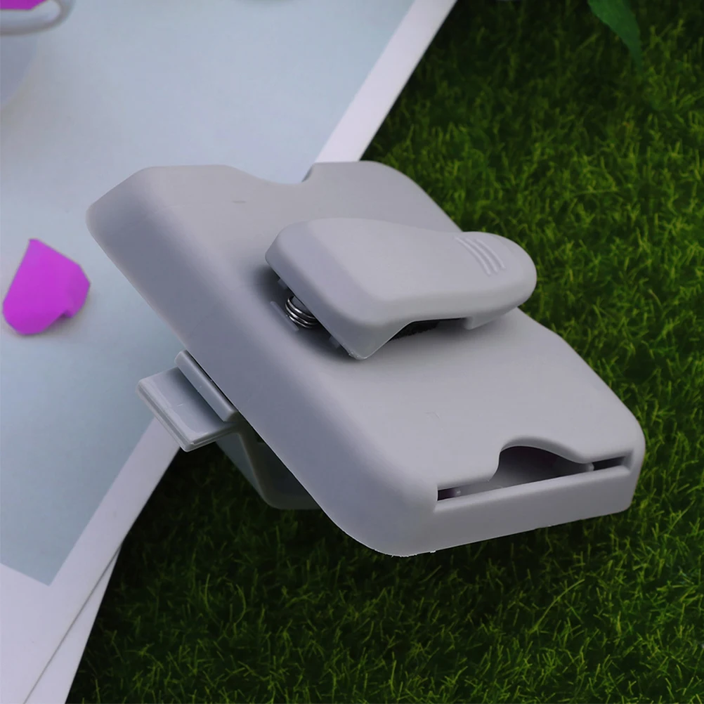 

2 Pcs Car Sunshade Clip Visor Extender Blocker Auto Organizer Sunglass Holder Foldable Interior Accessories