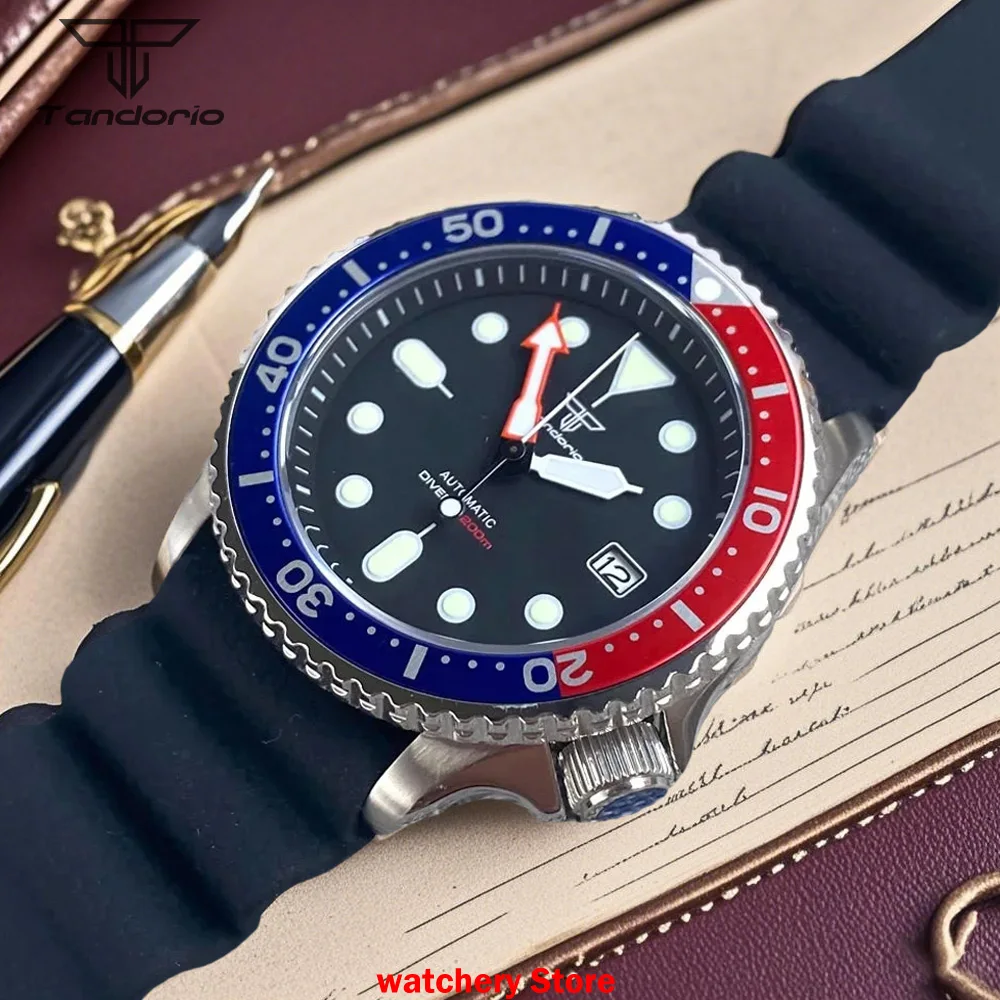 

41mm Diver Men's Watch Black Dial Sapphire Glass NH35 Movement 200M Waterproof Date Indicator Rubber Strap Green Lume