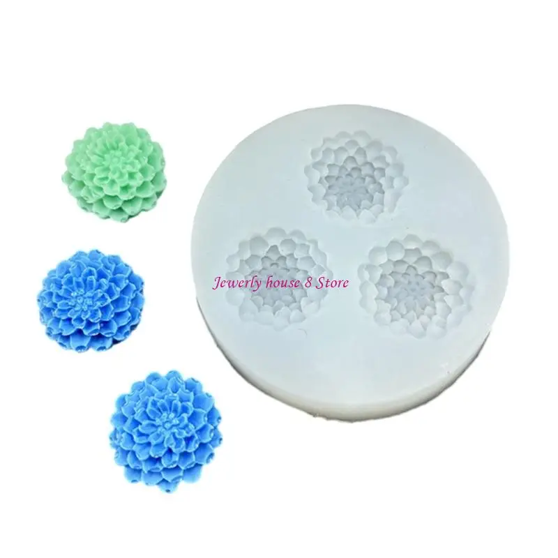 

Reusable Silicone Baking Mold 6 Floral Shapes Easy Release Detail