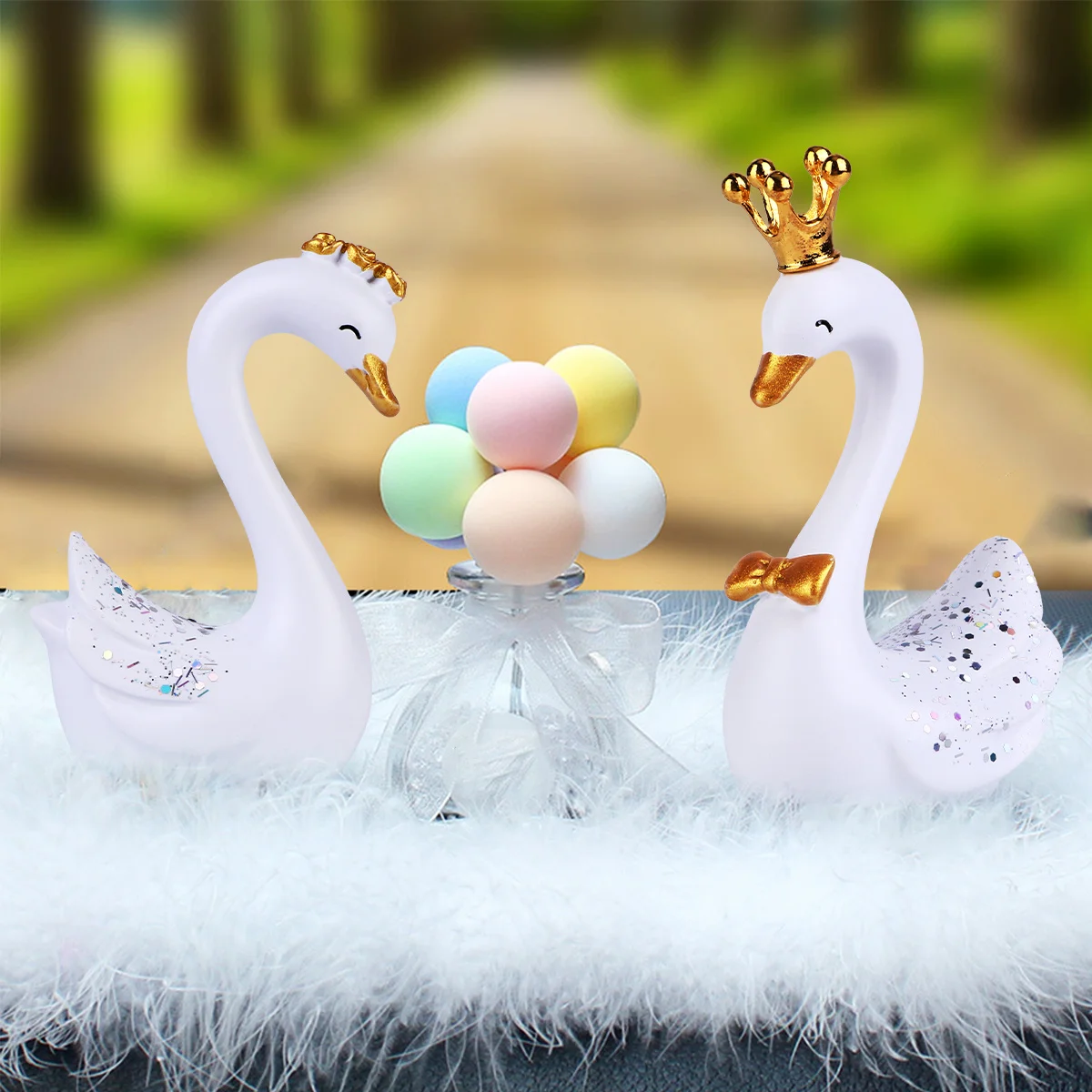 

1Set Swan Cake Decoration Crown Resin Metal Crown Decorative Smooth Elegant Sequins Car Cake Home Adornment Car Decoration