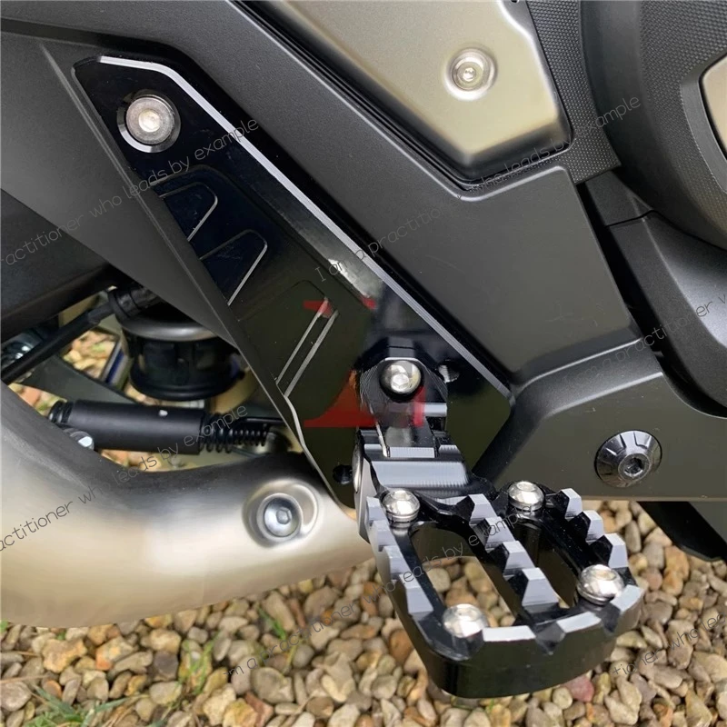 

Suitable for Honda XADV750 21-25 years, motorcycle front pedal assembly aluminum alloy competitive pedal