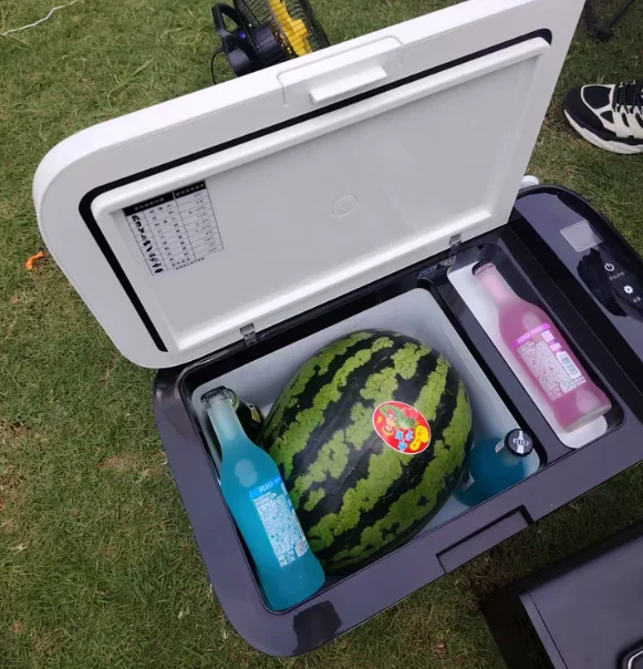 2025 new car refrigerator, car and home dual-purpose compressor refrigeration outdoor freezer 12V24V220V
