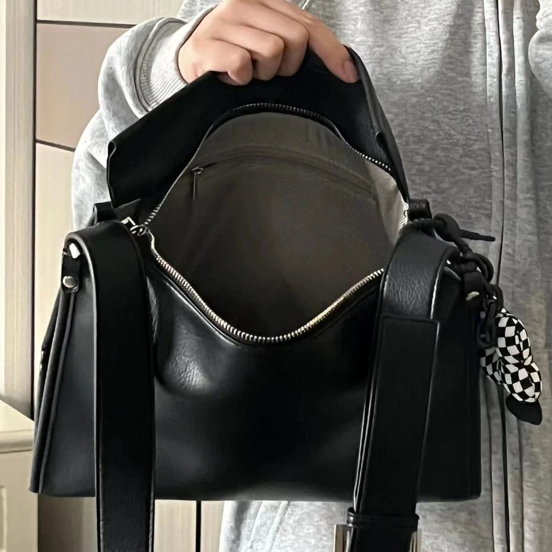 Leather Shoulder Bags Women Large Capacity Handbags Simple All-match Commuter Korean Fashion High Street Crossbody Bag Luxury