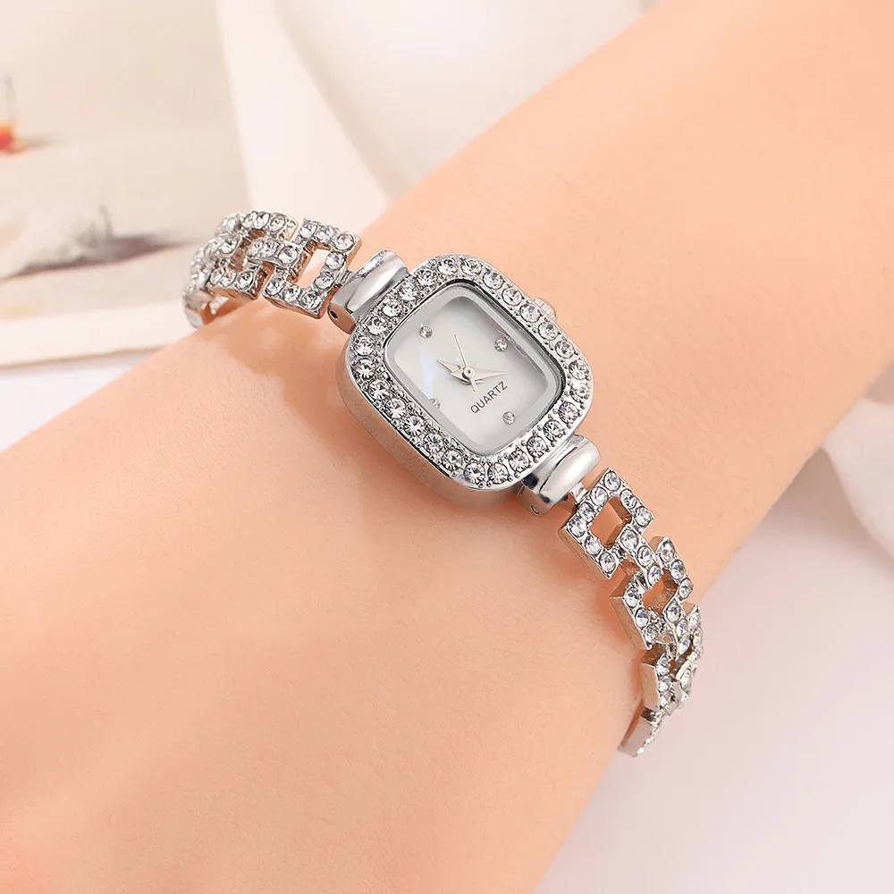 Relojes de pulsera de cuarzo elegantes, pulsera de cristal de diamante de lujo, relojes de mujer Часы Ж Dönе Нару umshz Relogios femeninos