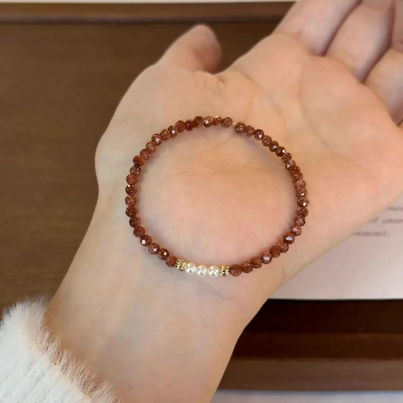 Minar Unusual 3 mm Naturstein-Perlenstrang-Armbänder mit simulierten Perlen für Damen, 14 Karat echt vergoldetes Kupfer-Zubehör