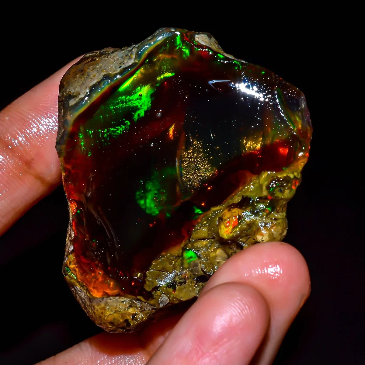 AAA+ Natural Ethiopian Opal 25-80CT Rough Fire Opal Rainbow Flash Loose Gemstone Pendant Stone Randomly Selected One