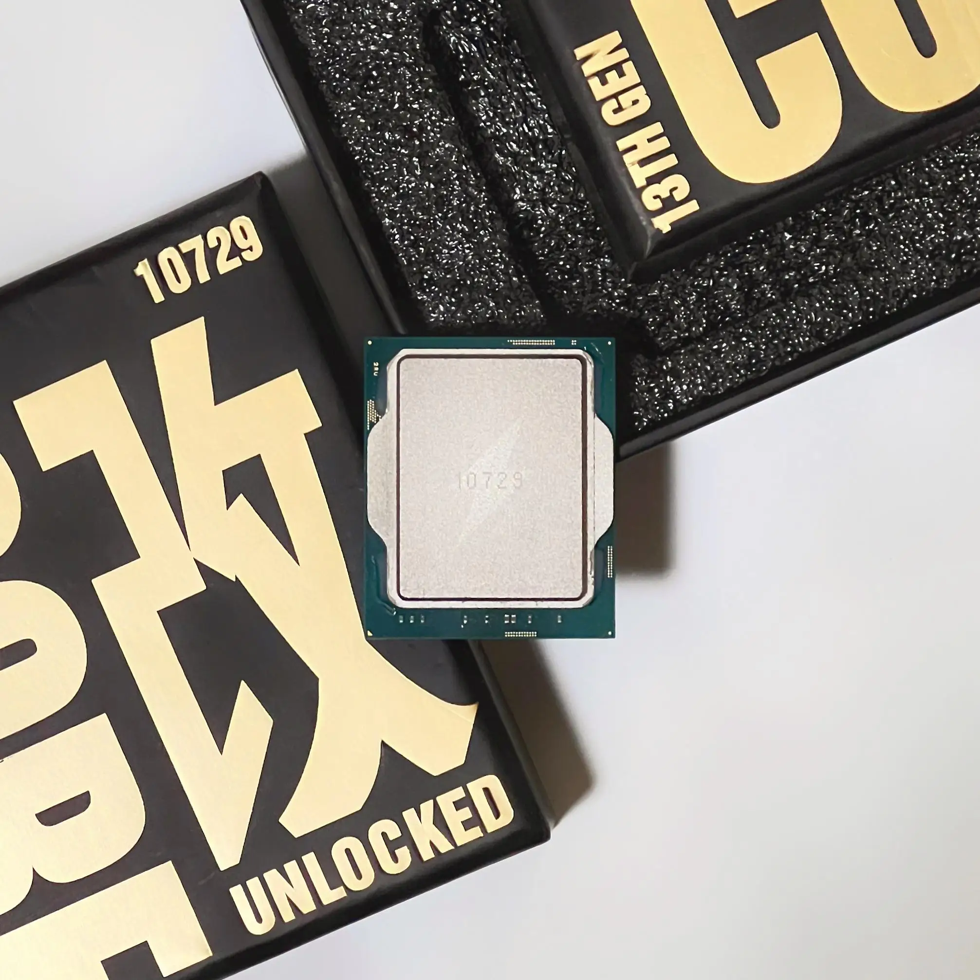 Lightning 13th generation magic change CPU i9-13950HX i7-13850HX 1700LGA interface Q1LP Q1LQ