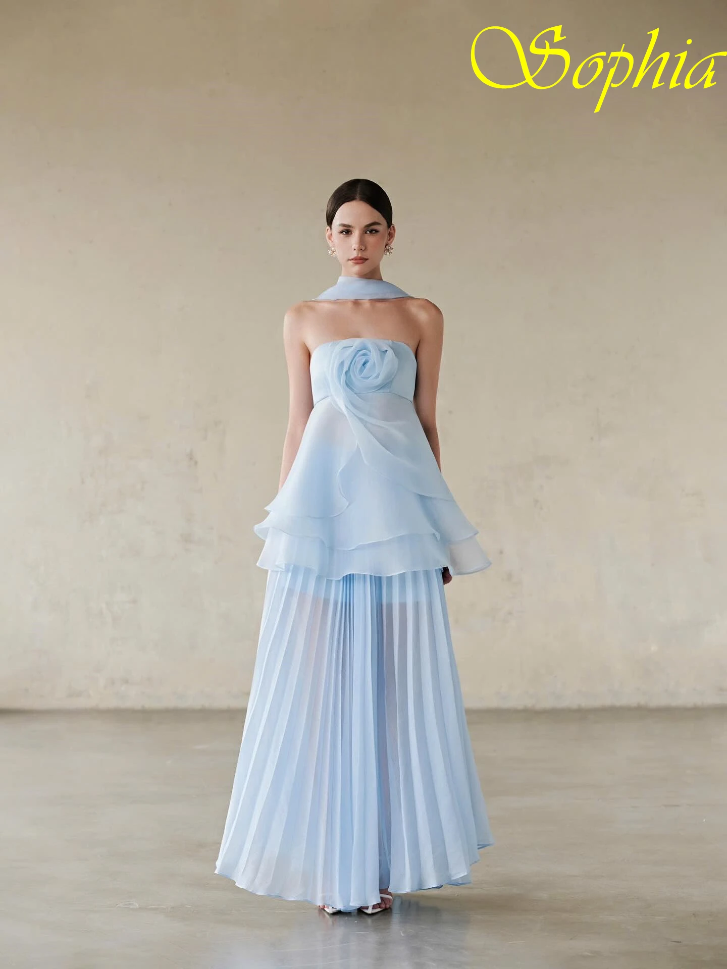 맞춤형 A라인 스트랩리스 민소매 우아한 정장 이브닝 드레스 섬세한 클래식 연예인 가운 현대 패션 파티 드레스