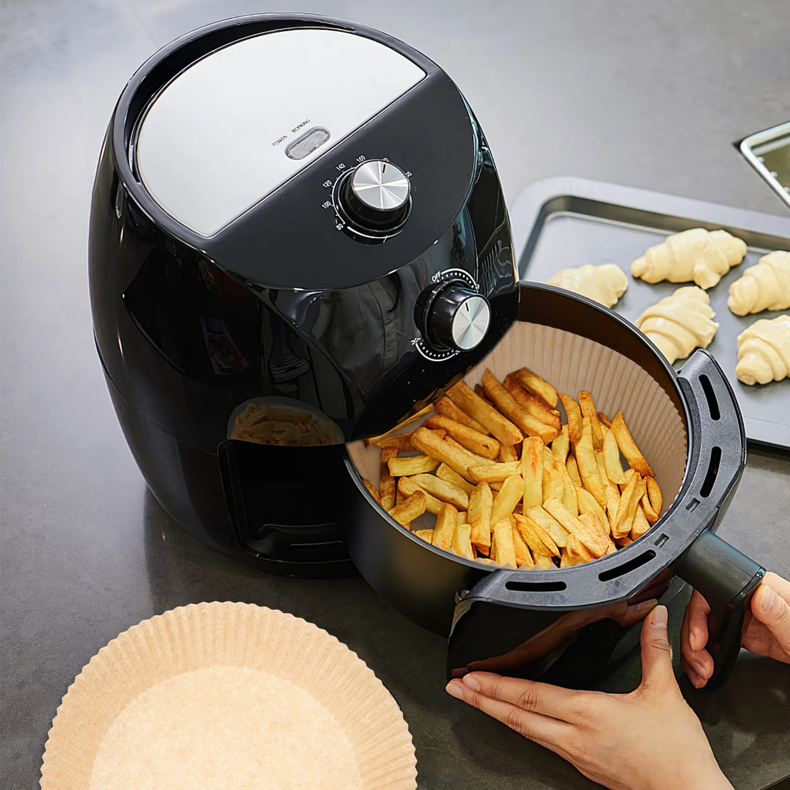 

100Pcs Air Fryer Liner Non-Stick Oil-Proof Round Air Fryer Paper Tray Baking Liners for Bbq Baking Non-Stick Liner