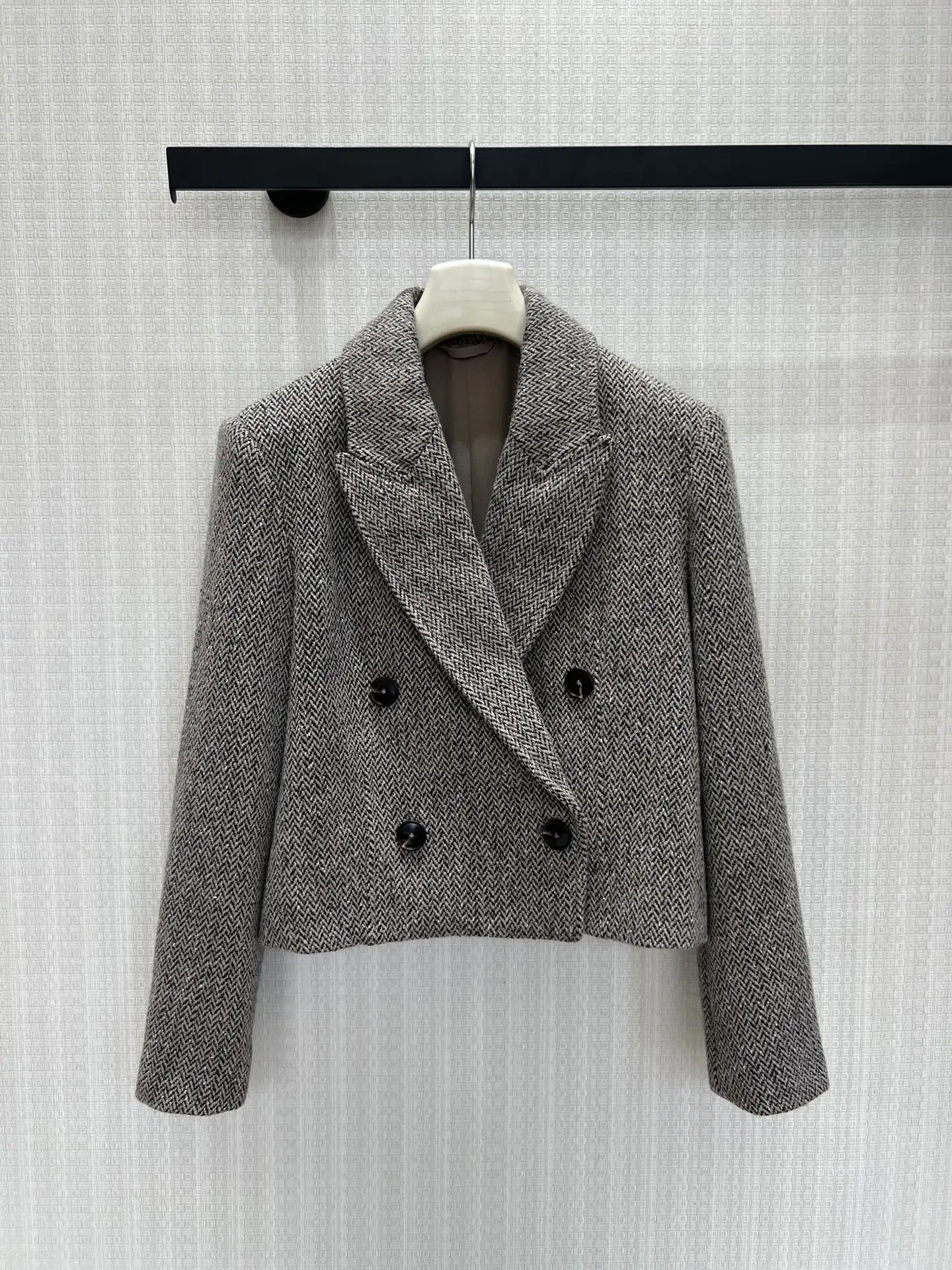 26th New Thick Cashmere Coat - 71% wool with herringbone weave blend, with 100% mulberry silk lining. Short coat.