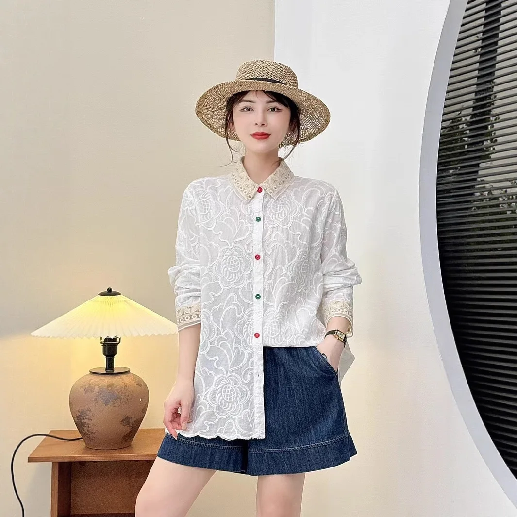 Camicie in cotone ricamate con bottoni colorati per ragazza dolce giapponese Mori Camicetta casual a maniche lunghe con colletto rovesciato primavera autunno