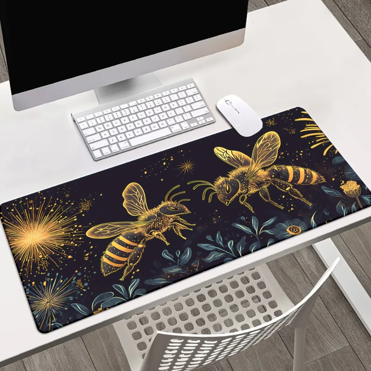 

Anti-Slip Rubber Mouse Pad Elegant Golden Bees Waterproof Desk Mat for PC Laptop Gamers