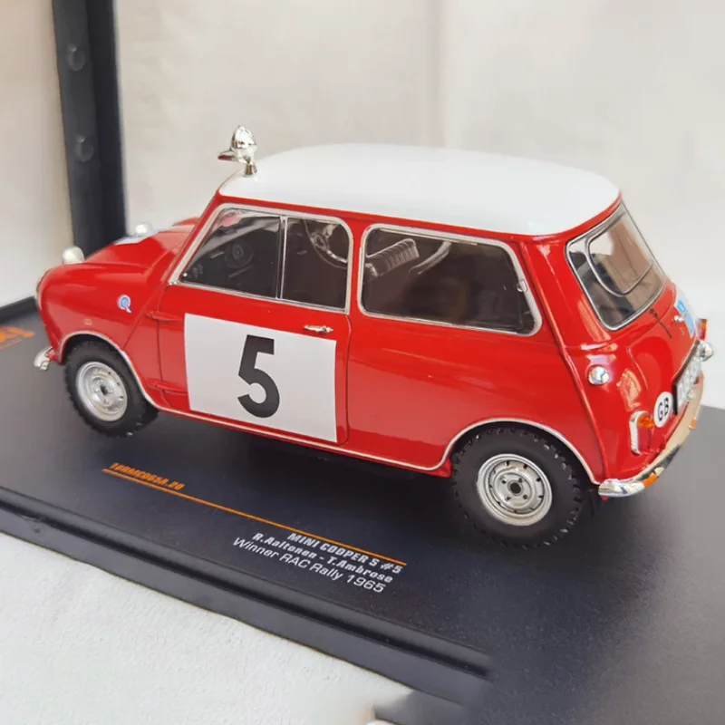 IXO 1:18 Scale MINI COOPER S #5 1965 Alloy Car Model Static Collection Decorated Holiday Gifts Toys Souvenir Gift