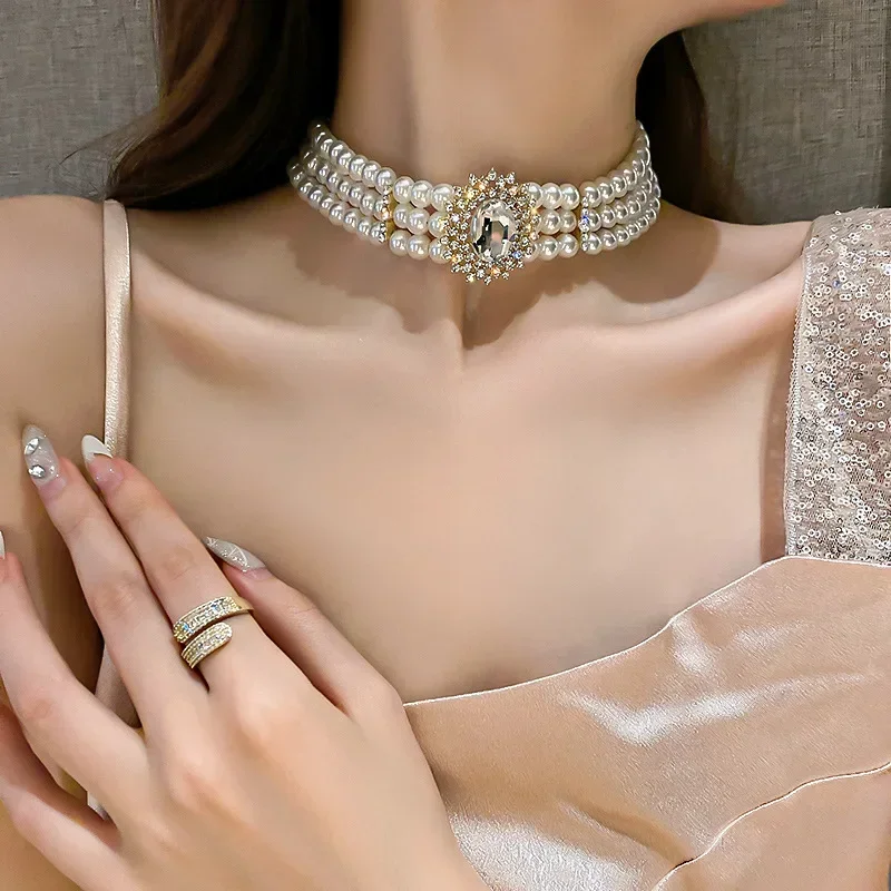 Hyperbole Elegant Shiny Zircon Three Layers Pearl Chains Choker Necklace for Women Temperament Vintage Short Collar Wedding Club