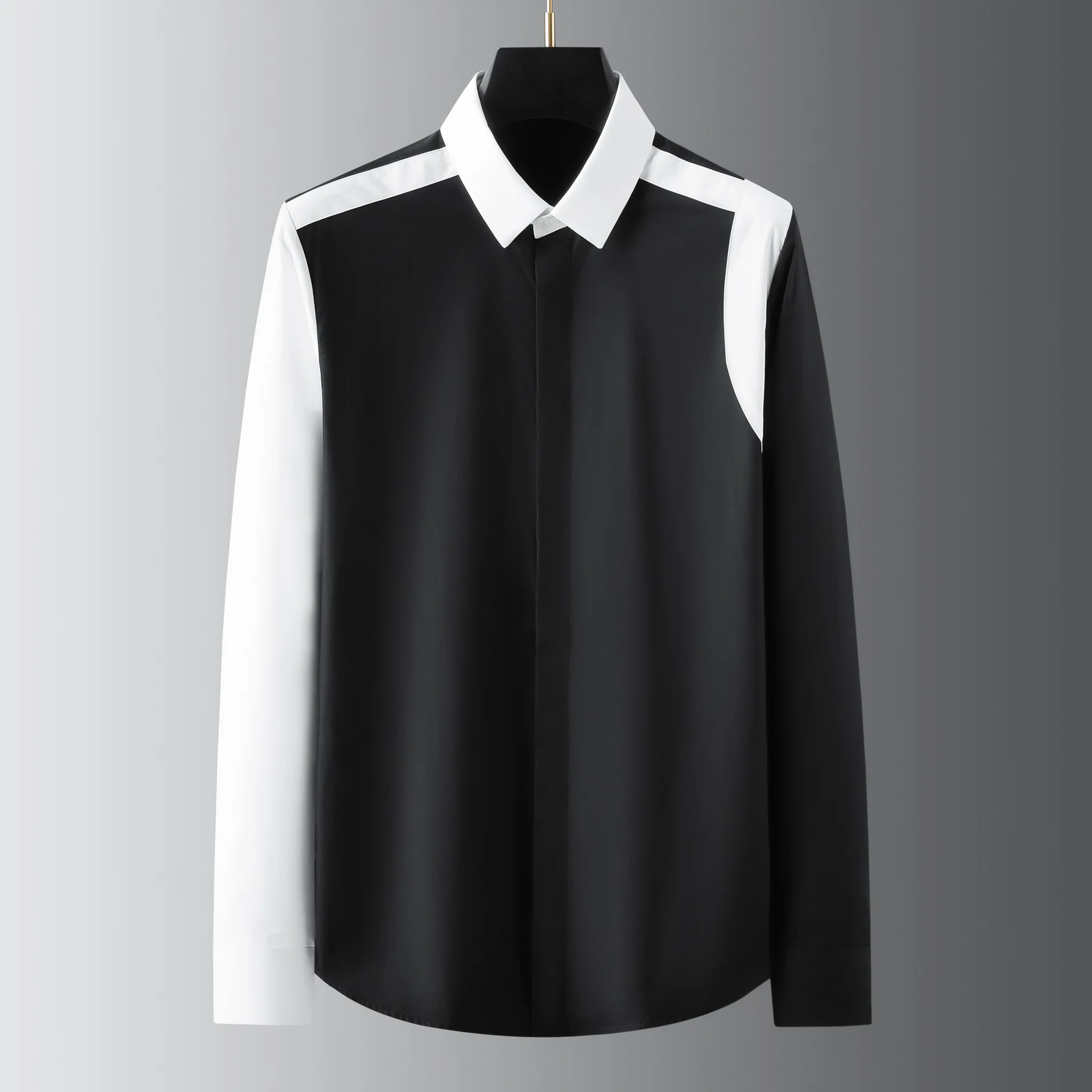 European and American trendy men's new geometric black and white spliced long sleeved shirt slim and fashionable