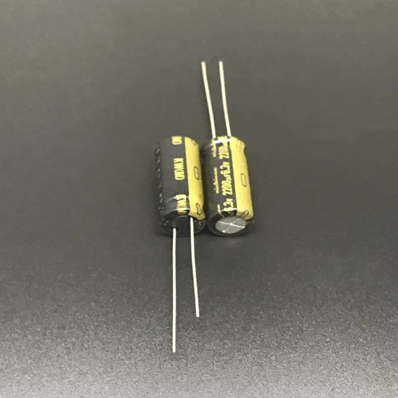 2Pcs 2200uF 6.3V NICHICON KW Series 10x20mm 6.3V2200uF HiFi Audio Capacitor DIY